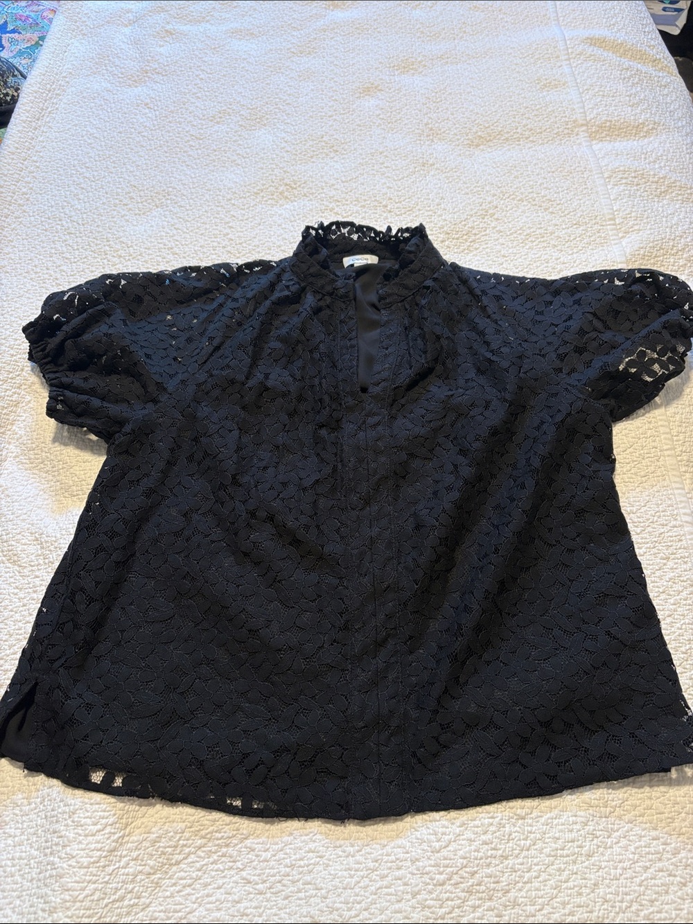 CeCe Black Floral Lace Short Sleeve V-Neck Blouse very Elegant.  XL NWOT